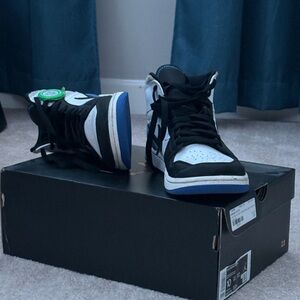 Jordan 1 mid se blue and black